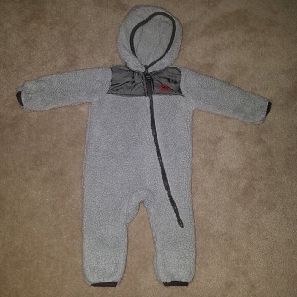Snozu Gray Fleece Snowsuit Hooded Fold Over Mittens Feet Baby 3-6 Months